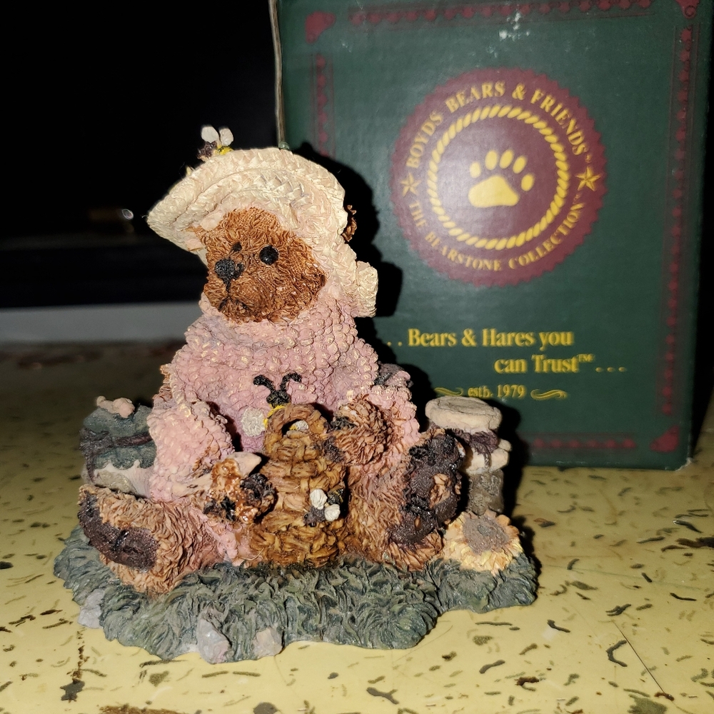 💖BOGO💖 Boyds Bear figurine